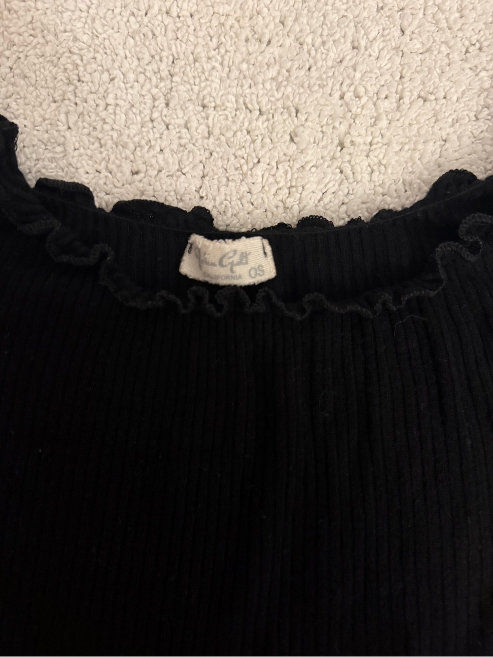 Brandy Melville Black Ribbed Ruffle Off-Shoulder Crop Top - Picture 2 of 3